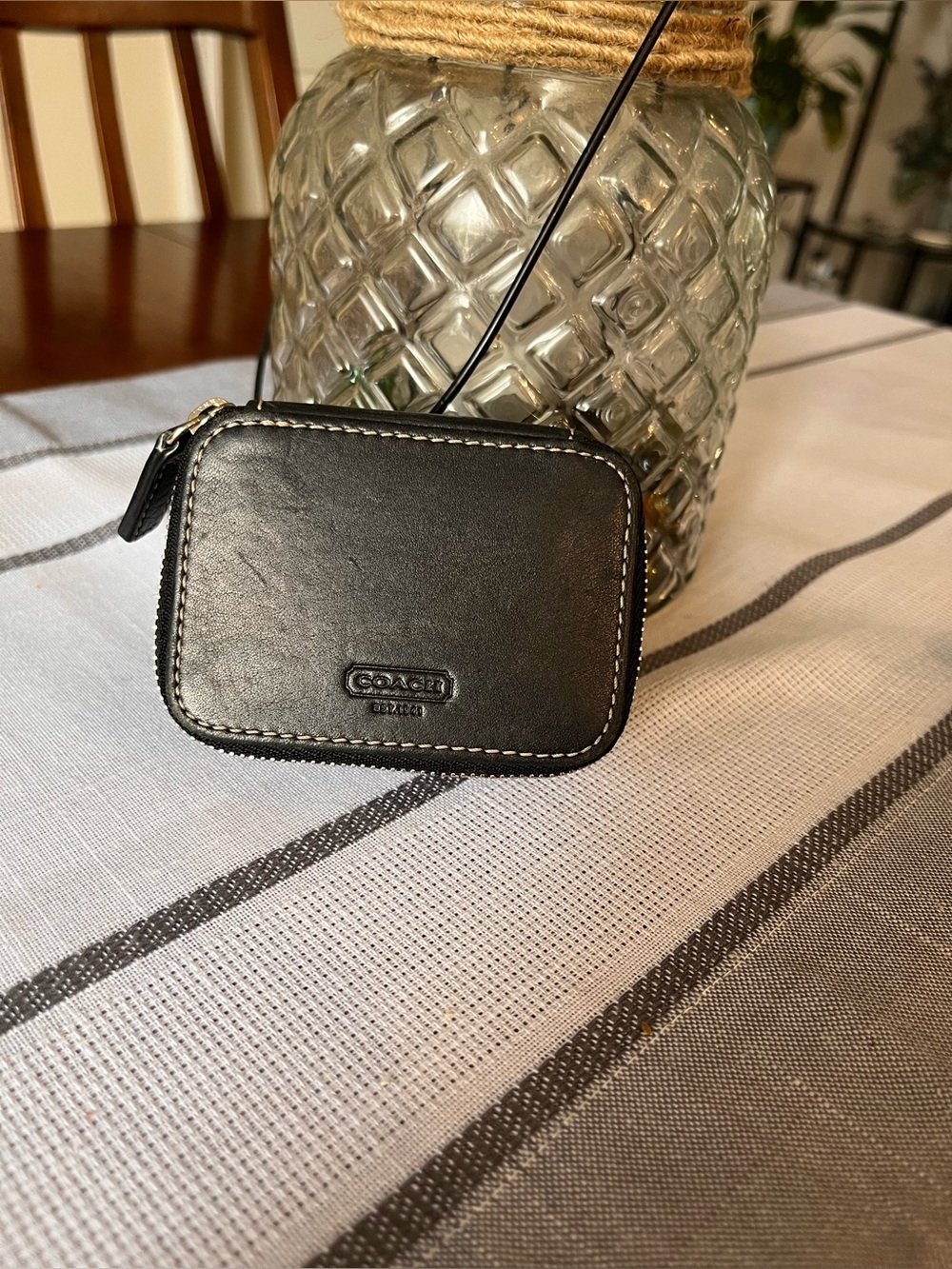 Coach Black Leather Pouch! Perfect for pills, chap stick/ sanitizer! Gift! - Picture 6 of 7